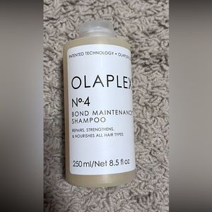 Olaplex No 4 Bond maintenance shampoo